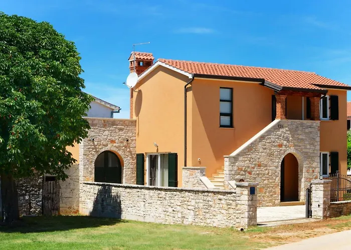 Holiday Home Petrovic By Interhome