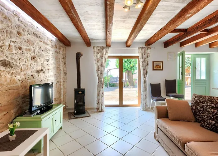 Holiday Home Pinia II By Interhome